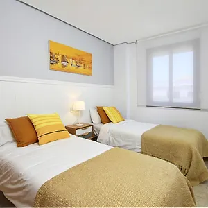 Precioso Y Exclusivo En 1º Linea De Playa Con Parking Apartment