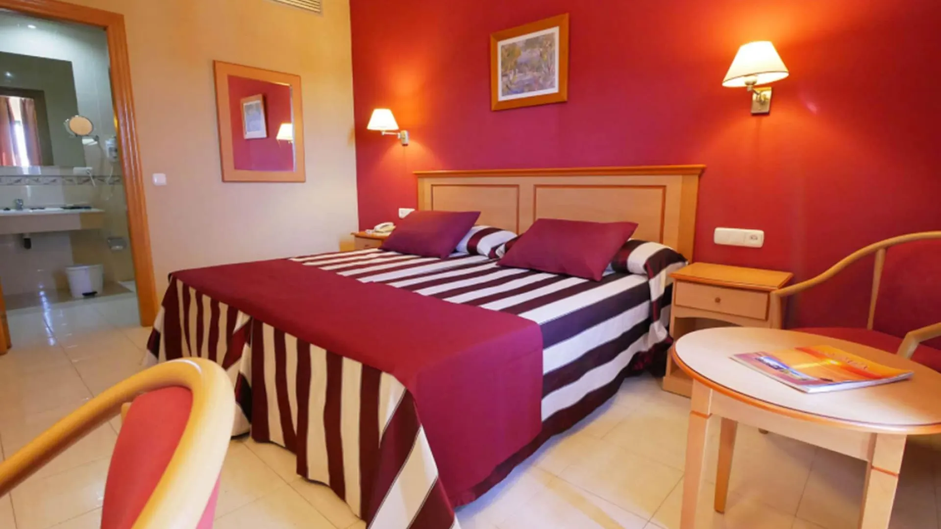 Hotel Victoria Playa Almunecar 4*,